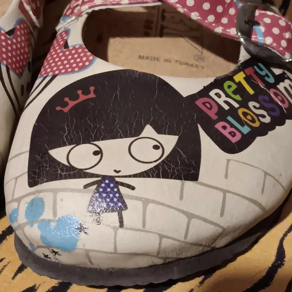 Goby Clogs - Picture 2 of 11